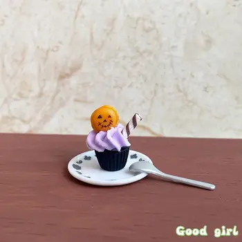 1Pcs Doll House Mini DIY Simulované Zábavné Halloween Cupcakes Dekorácie Dezert Potravín Model domček pre bábiky Kuchynské Doplnky